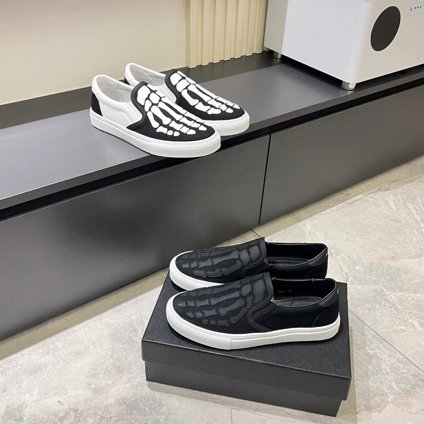 Men's shoes 💰p420, amiri The top purchasing agent for bone shoes 🔍🔍 is on sale at the men's counter at the same time. Cowhide is paired with 5D dynamic design style.